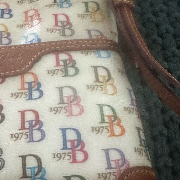 Dooney & Bourke Cross Body - Picture 8 of 16